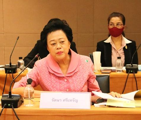 904